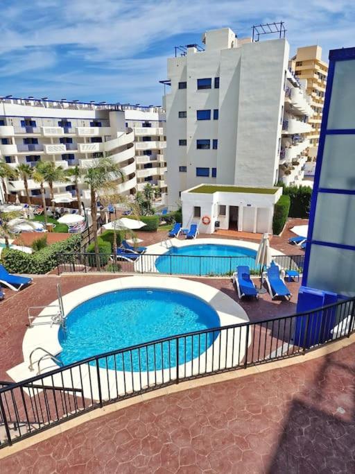 Acogedor Piso Con Terraza Y Parking! Apartment Benalmádena Exterior photo