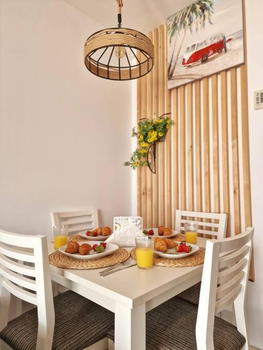 Acogedor Piso Con Terraza Y Parking! Apartment Benalmádena Exterior photo
