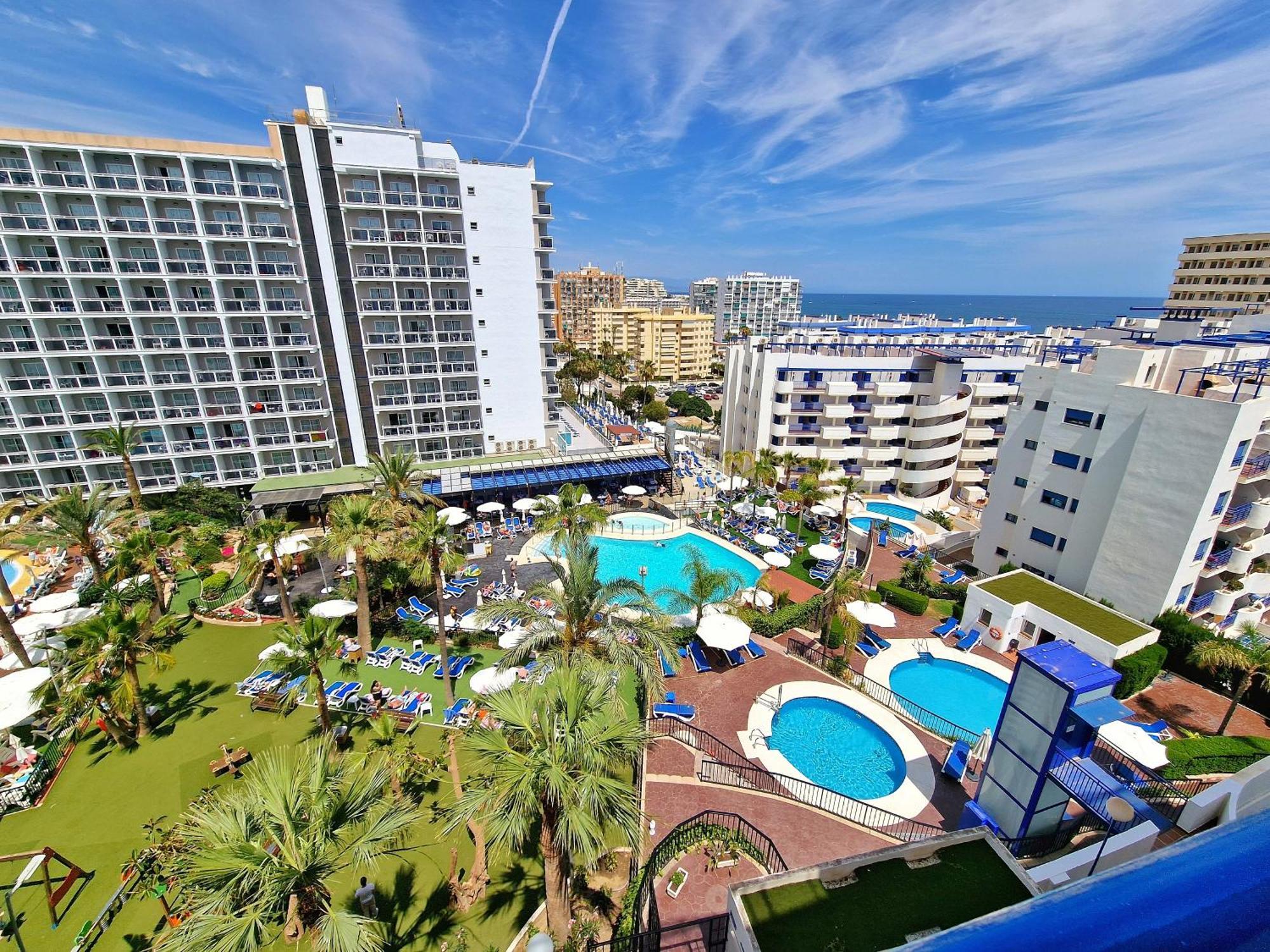 Acogedor Piso Con Terraza Y Parking! Apartment Benalmádena Exterior photo