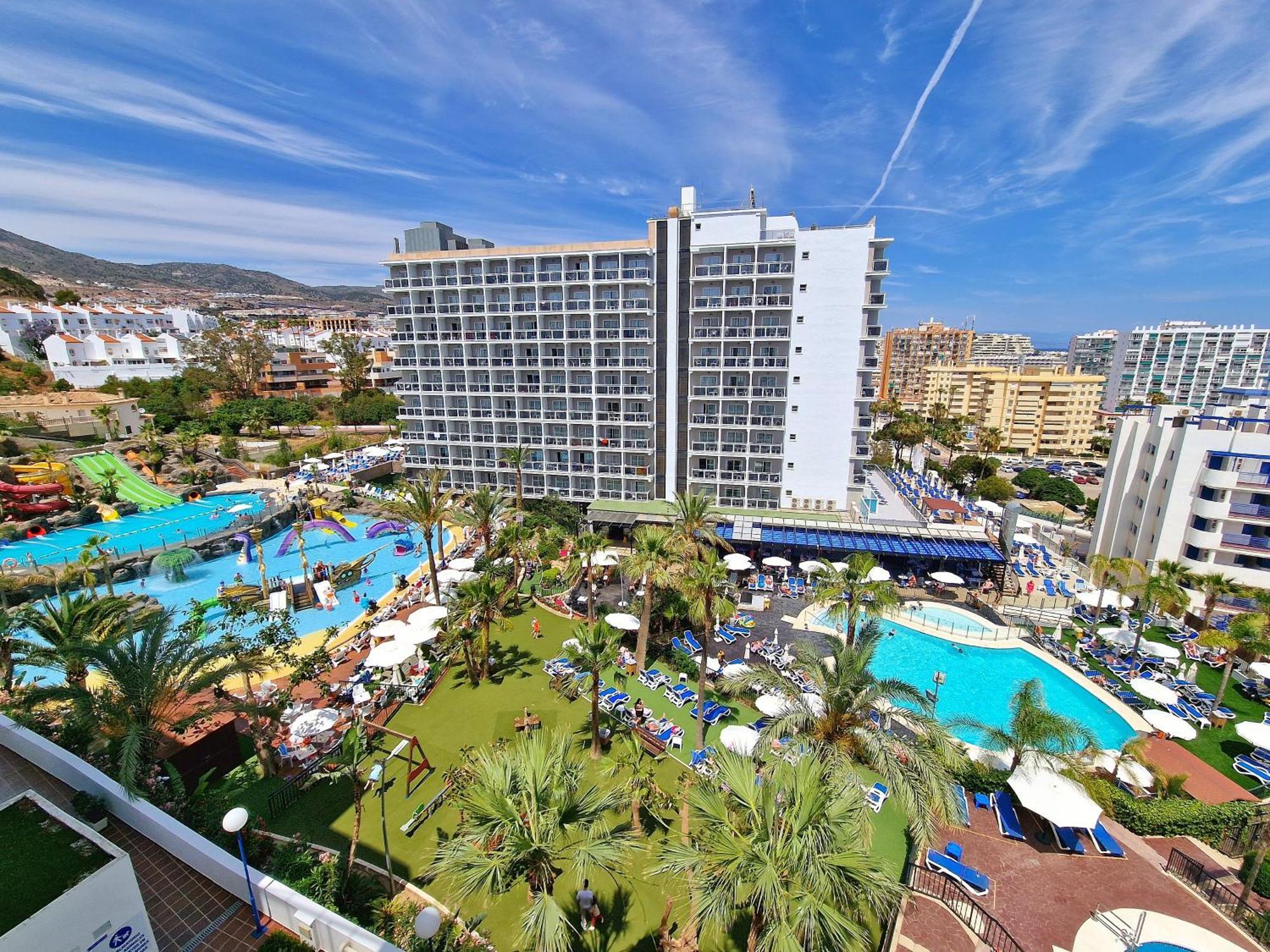 Acogedor Piso Con Terraza Y Parking! Apartment Benalmádena Exterior photo